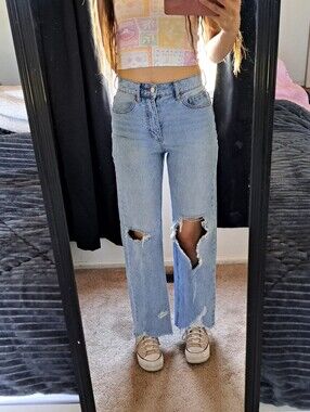 BDG Distressed Straight Baggy Jean Size 26